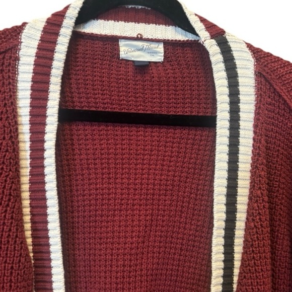Universal Thread Red Cardigan Size Large (L) - Picture 2 of 8